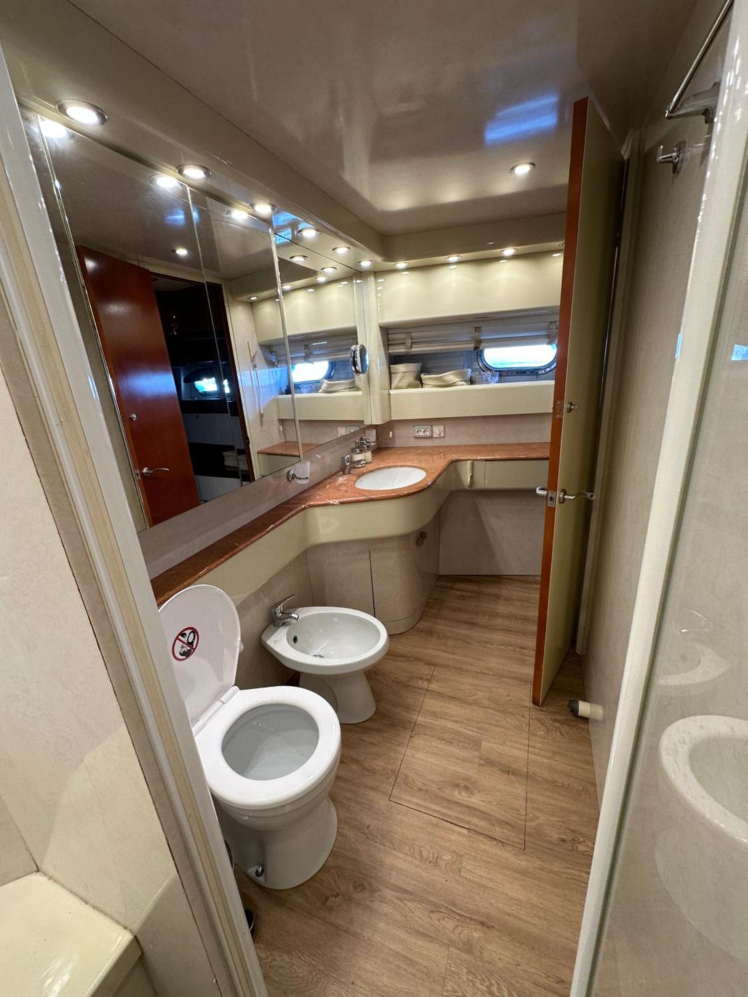 Yacht 20Metros Hotell Sant Adrià de Besòs Exteriör bild